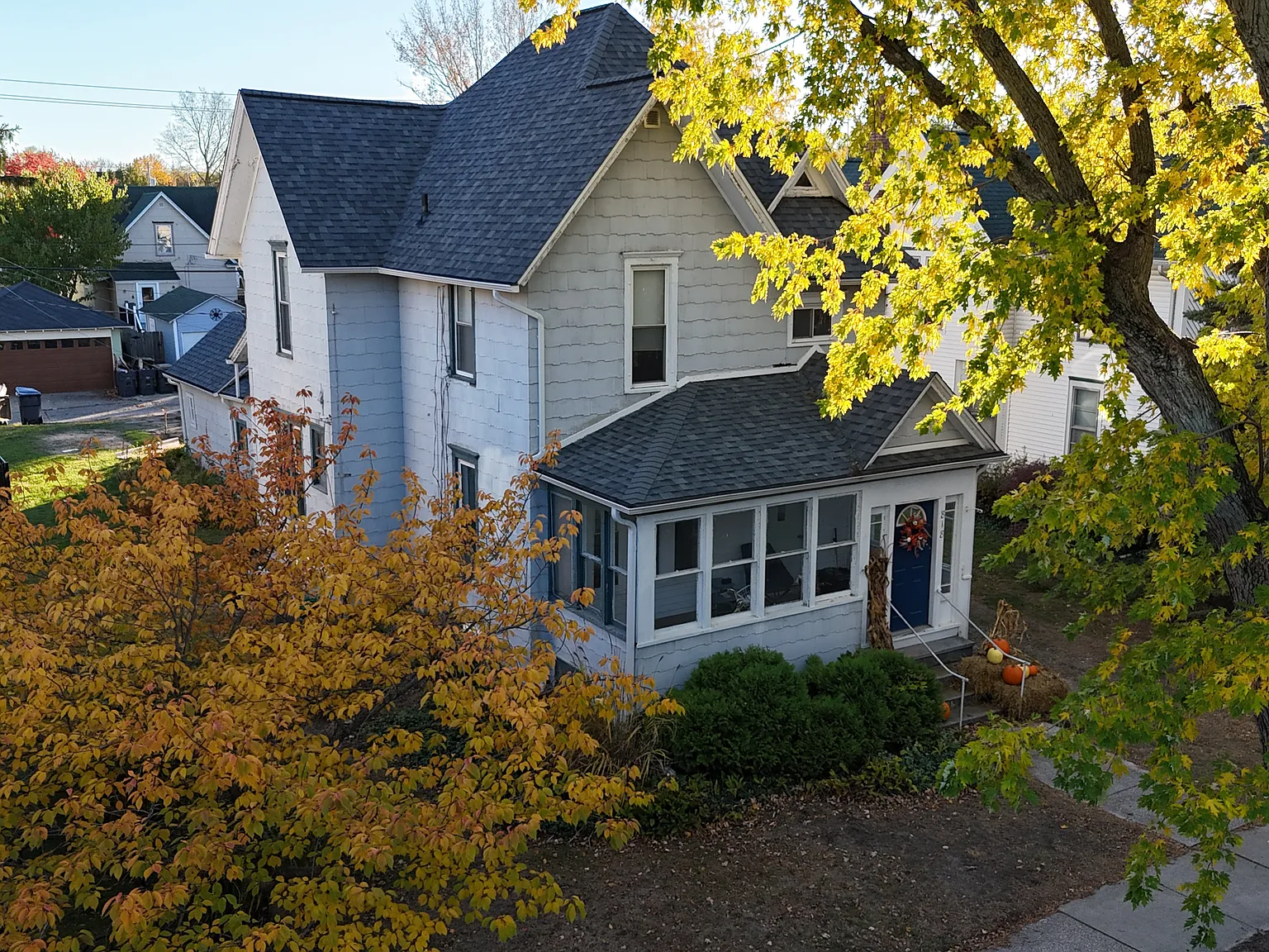 818 Wisconsin Ave — Photo 2