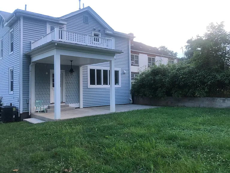 709 Page St — Photo 17