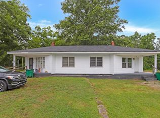 107 & 111 N Bell St, Clinton, SC 29325