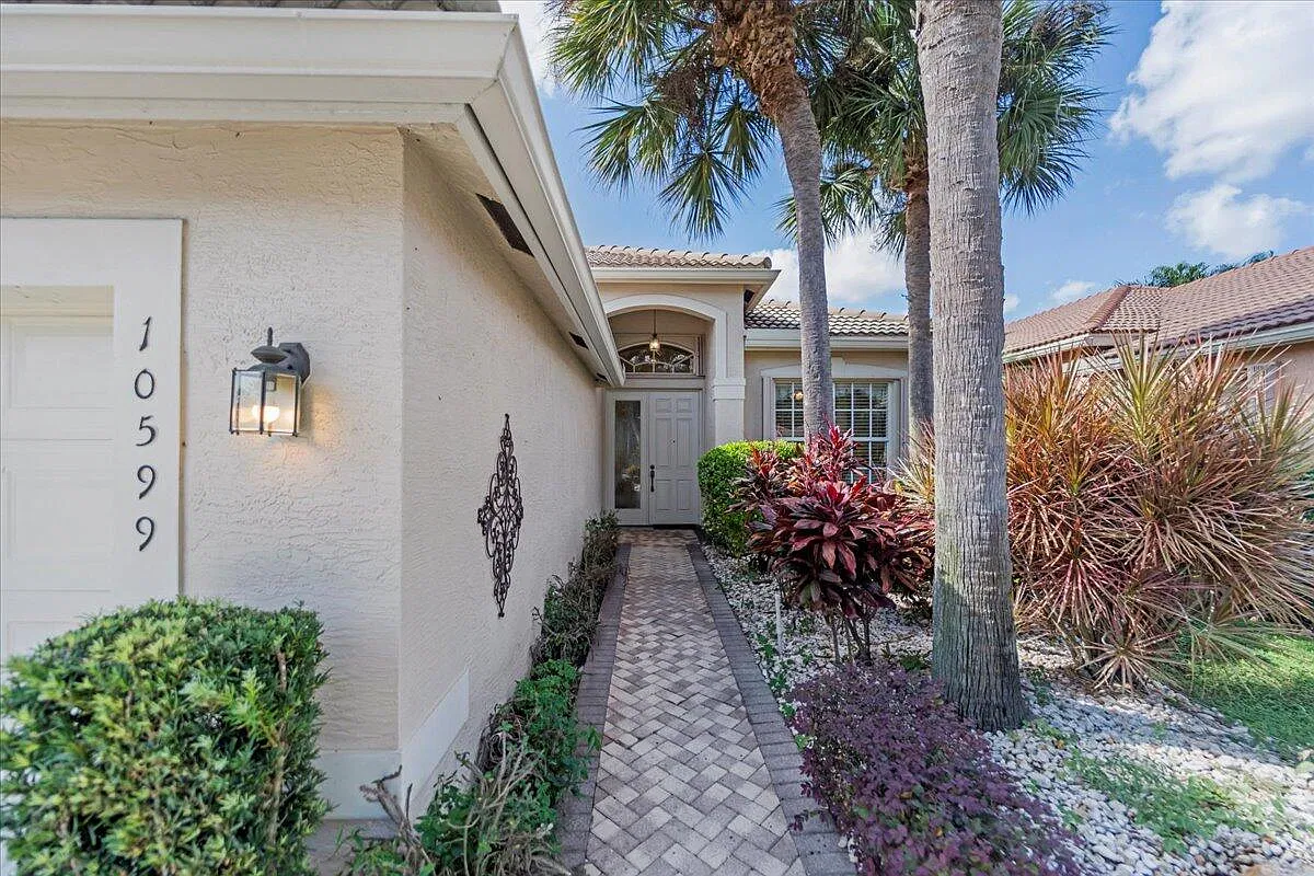 3 bed, 2.0 bath, 1782 sqft, $4,500 — Photo 3