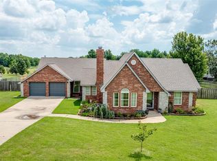 4100 S Bluebird St, El Reno, OK 73036