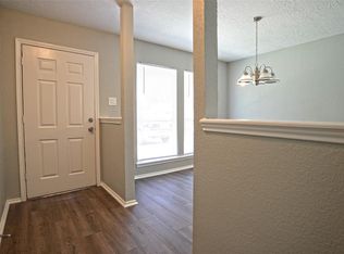 9523 Kingspass St, Houston, TX 77075