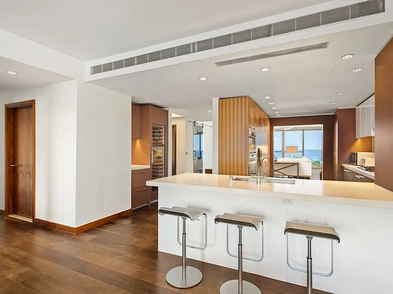 1555 Kapiolani Blvd #2000 — Photo 11