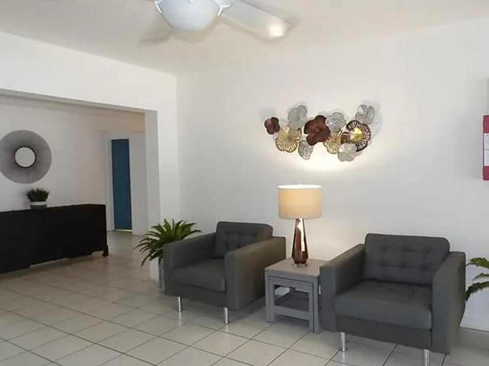 1st image of 1475 SE 15th St APT 105