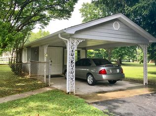 101 S Sunset Cir, Hopkinsville, KY 42240