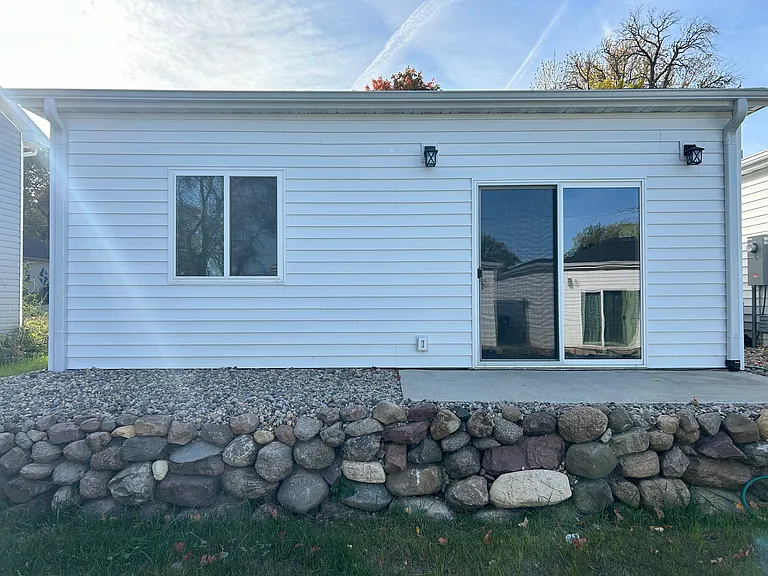 1505 Erie Ave — Photo 11