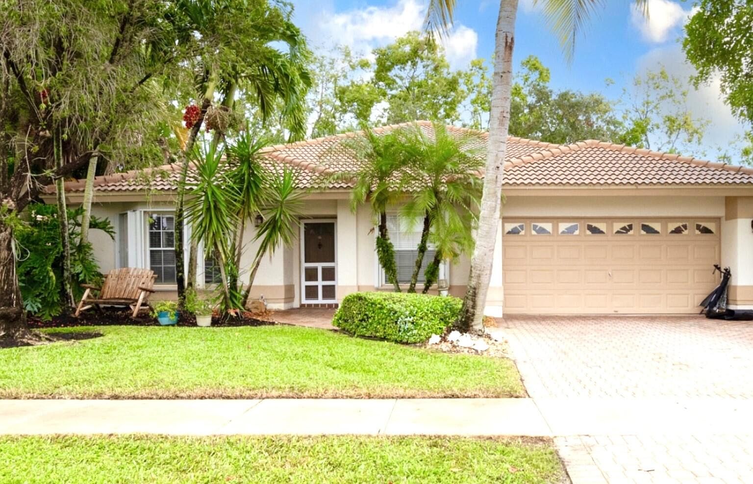 7598 Briar Cliff Cir, Lake Worth, FL 33467 Zillow