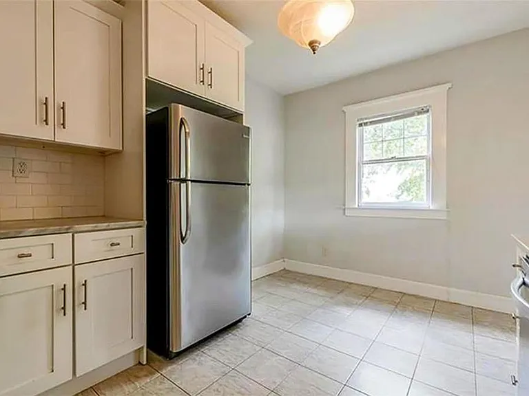 1193 Mansfield Ave NE — Photo 5