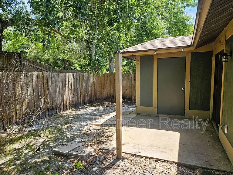 1003 Willow Pond Dr — Photo 25
