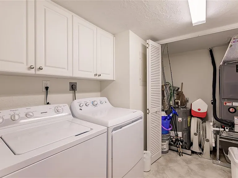 1055 W Peppertree Dr #405AA — Photo 25