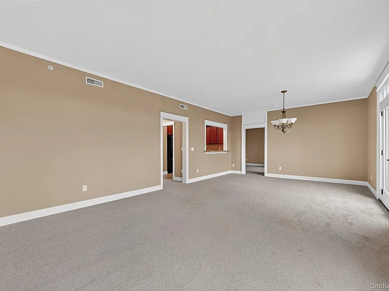15 Cropsey St #15-3A — Photo 10