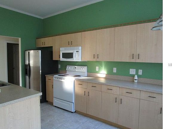 4th image of 522 Anise Ct