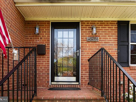 2nd image of 6821 Broyhill St