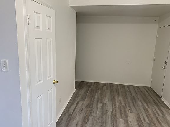 3rd image of 1324 Academy Ave #C