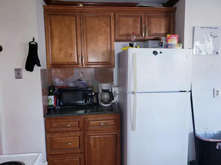 8 Denns Pl — Photo 33