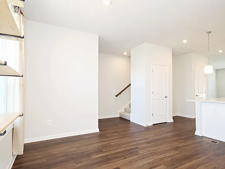5965 McComb St — Photo 5