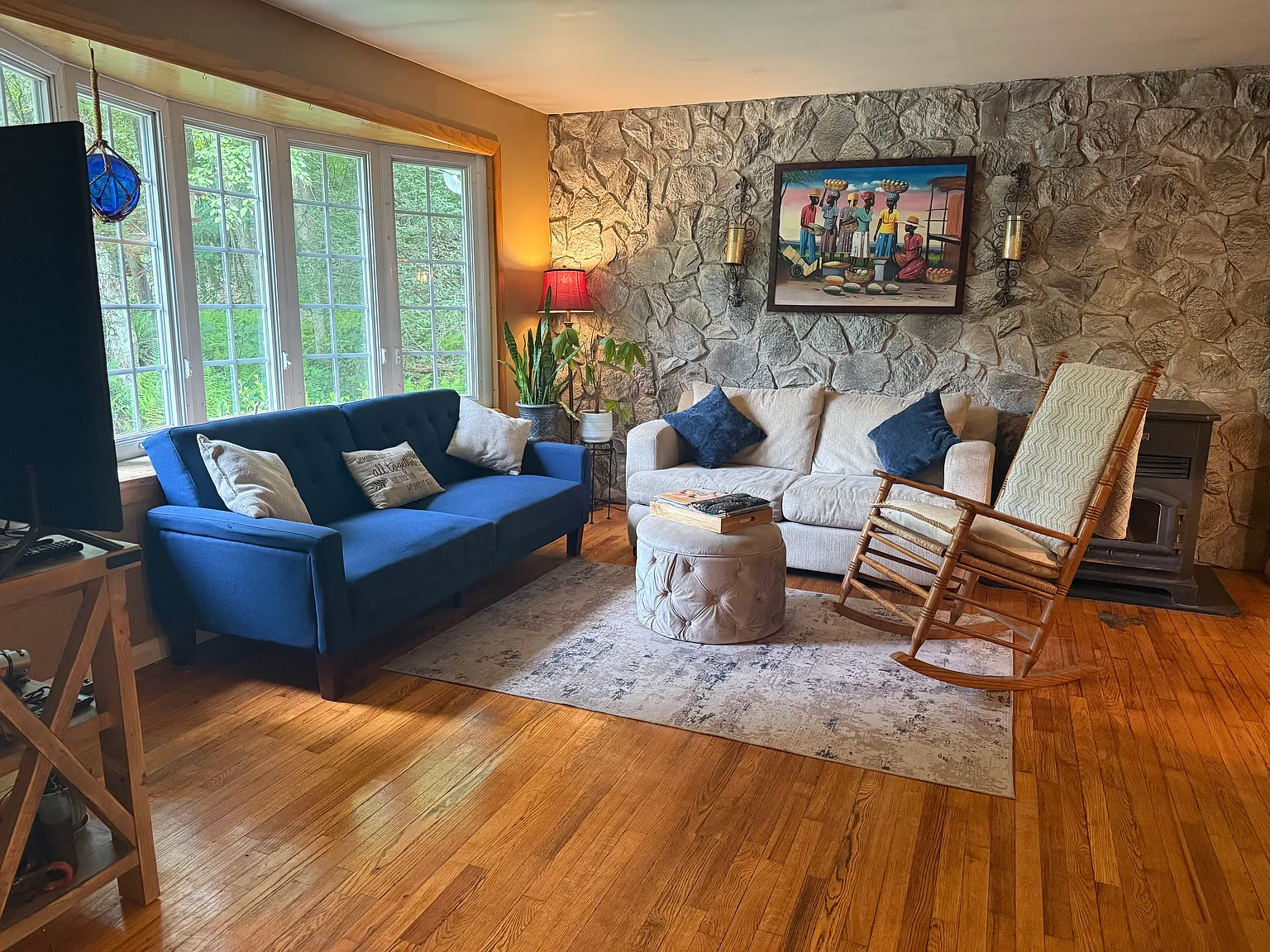 5 bed, 2500 sqft, $3,500 — Photo 4