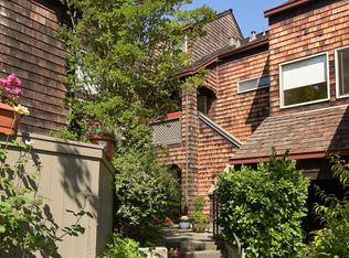 78 Peter Coutts Cir, Stanford, CA 94305