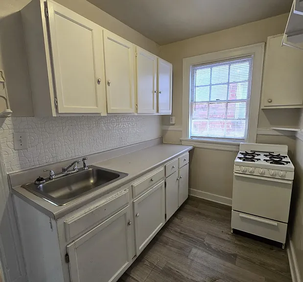 608 N Arthur Ashe Blvd — Photo 6