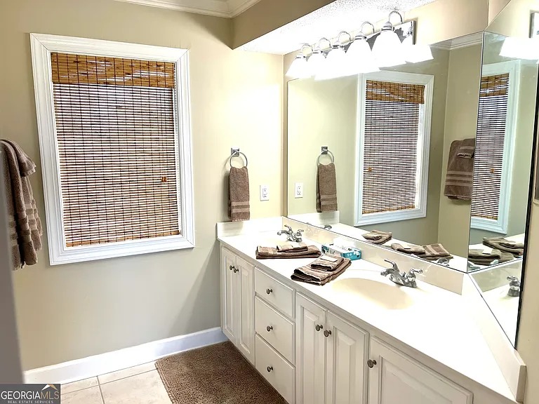 372 Moss Oak Cir — Photo 16