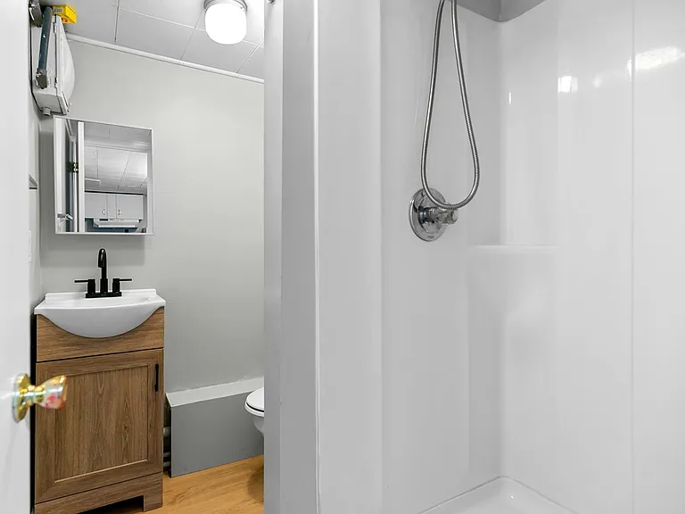 510 Clark St #C — Photo 4