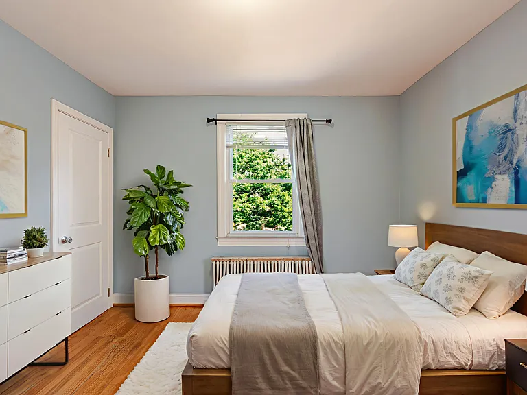 240 Van Buren St NW — Photo 8