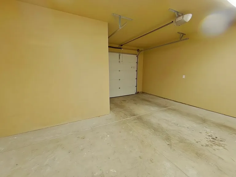 Hilyard Townhomes — Photo 30