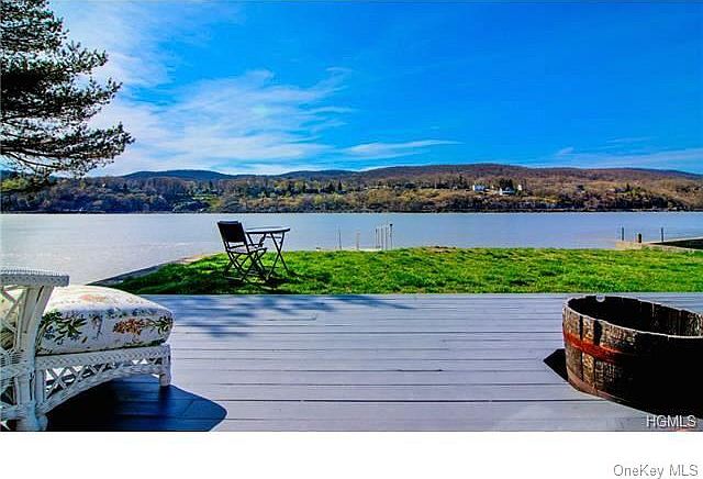 1st image of 34 Hudson River Ln