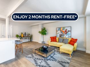 71 Parkwoods Village Dr #204, Toronto, ON M3A 2Y1