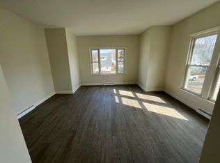 800 W Riddle Ave #B, Ravenna, OH 44266