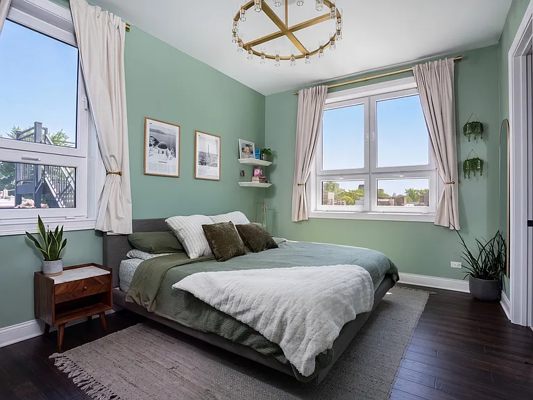 2646 W Augusta Blvd #3 — Photo 5