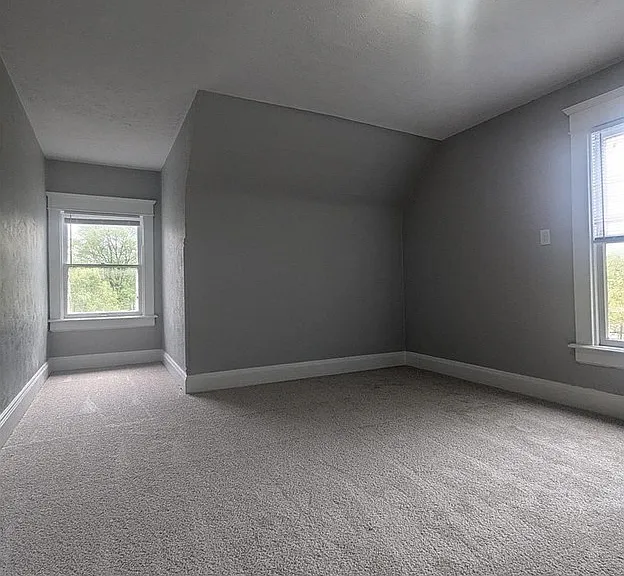 727 Diamond Ave — Photo 12