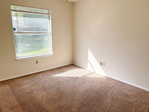3rd image of 8135 Marydean Ave