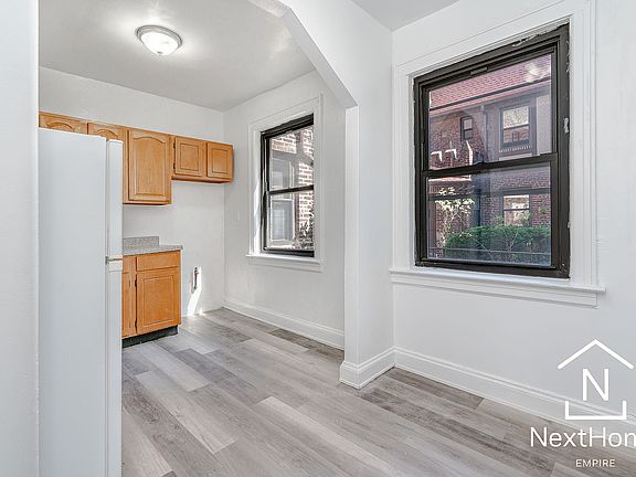 3rd image of 189-16 37th Ave #16E