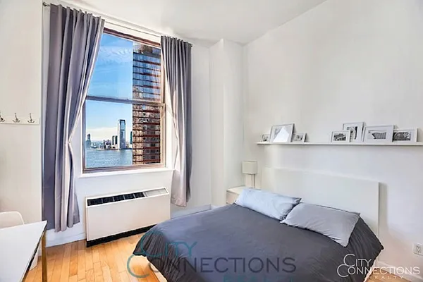 Rented by City Connections Realty | media 16