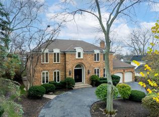 1074 Carlyle Ter, Highland Park, IL