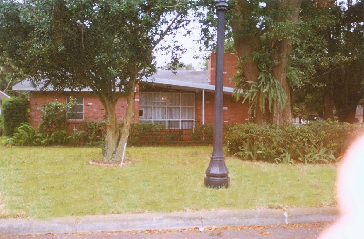 3 bed, 1203 sqft, $1,795 — Photo 1