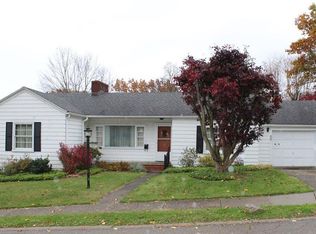 1039 School St, Coraopolis, PA 15108