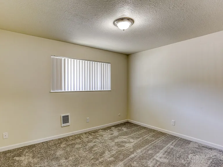 Arrowsmith Apartments — Photo 25