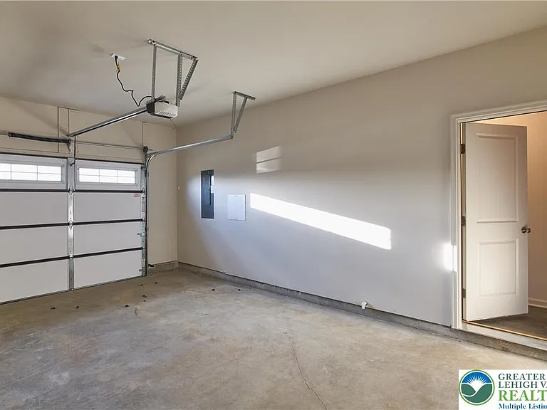 6653 Stein Way — Photo 9