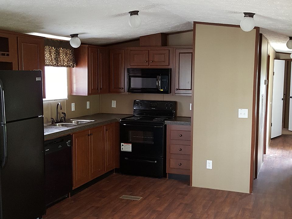 2nd image of 203 Logan Dr