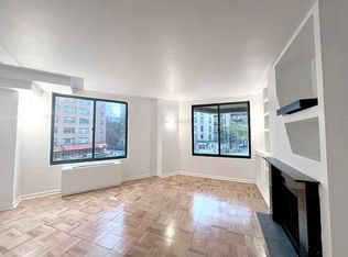 22 Perry St APT 2A, New York, NY 10014