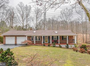 5925 Boothe Dr, Burke, VA 22015