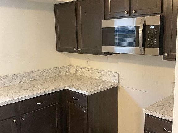 5th image of 2815 Llewellyn Ave APT 1