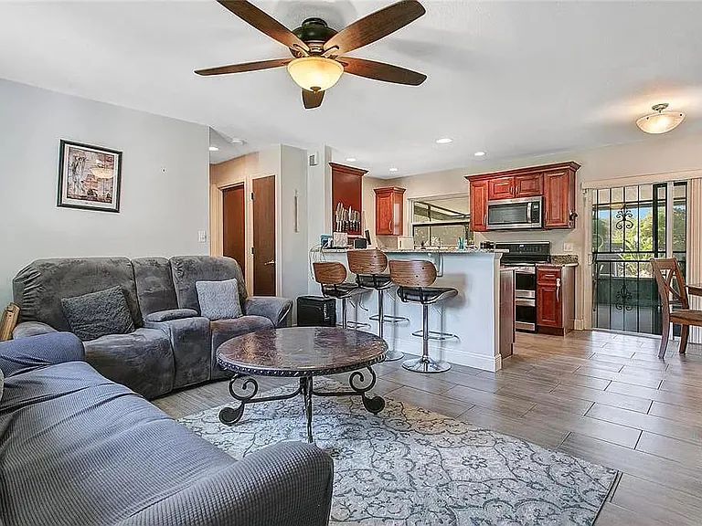 5337 Windridge Ln — Photo 3