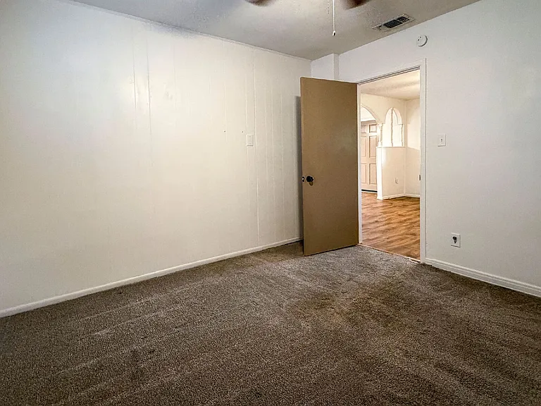 3221 Emory St — Photo 12