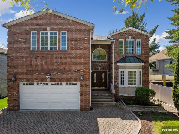 54 Van Nostrand Ave, Englewood Cliffs, NJ 07632