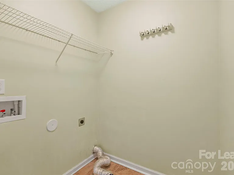 148 Mangum Cir — Photo 34