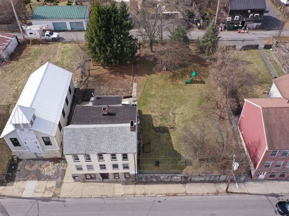 233-235 Columbia St, Hudson, NY 12534