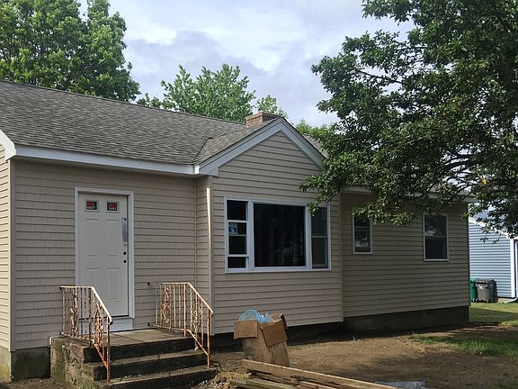 4th image of 11 Orville Dr